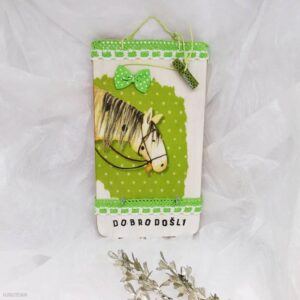 Dekorativna tablica - obešanka - DOBRODOŠLI-konjiček