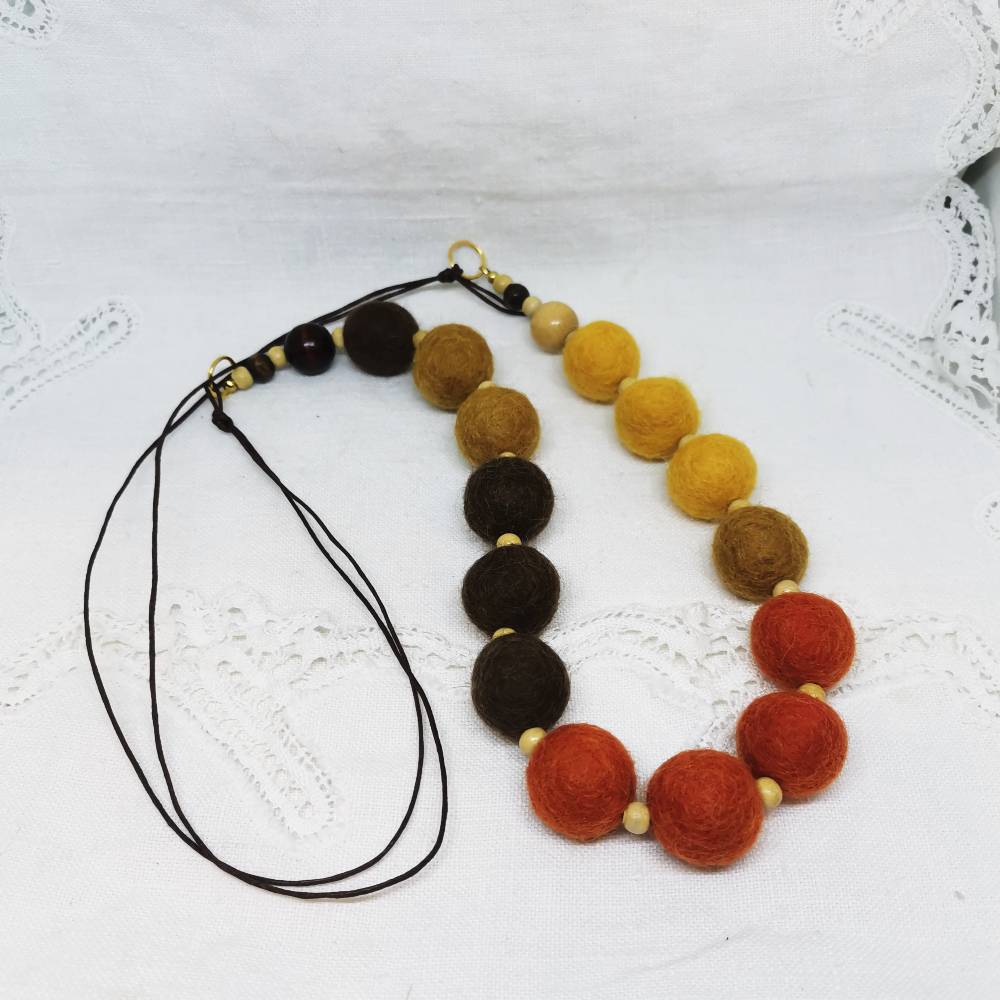 Nakit - OGRLICA IZ POLSTENE VOLNE - jesenska